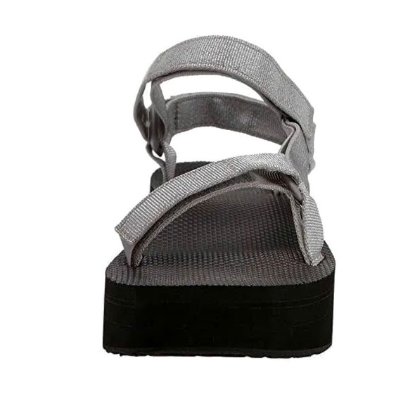 Teva Flatform Sandals - NWT (wmns 5/6) - Picture 10 of 16